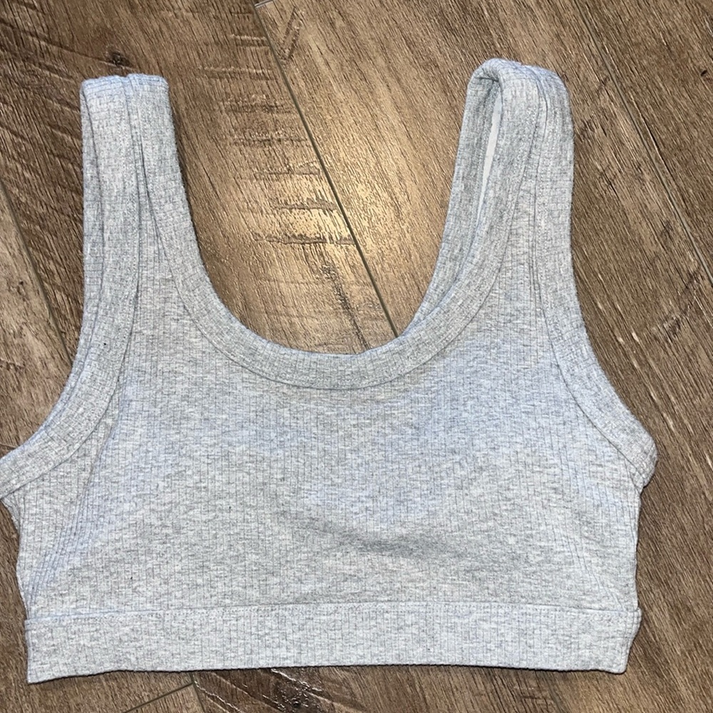ALO YOGA " WELLNESS" SPORTS BRA GRAY SIZE SMALL
